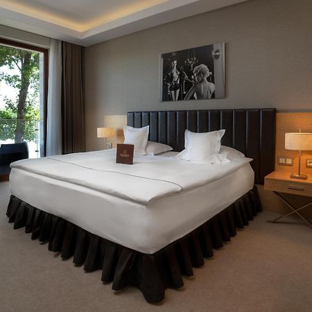 Tiffi Boutique Hotel Олщин Екстериор снимка
