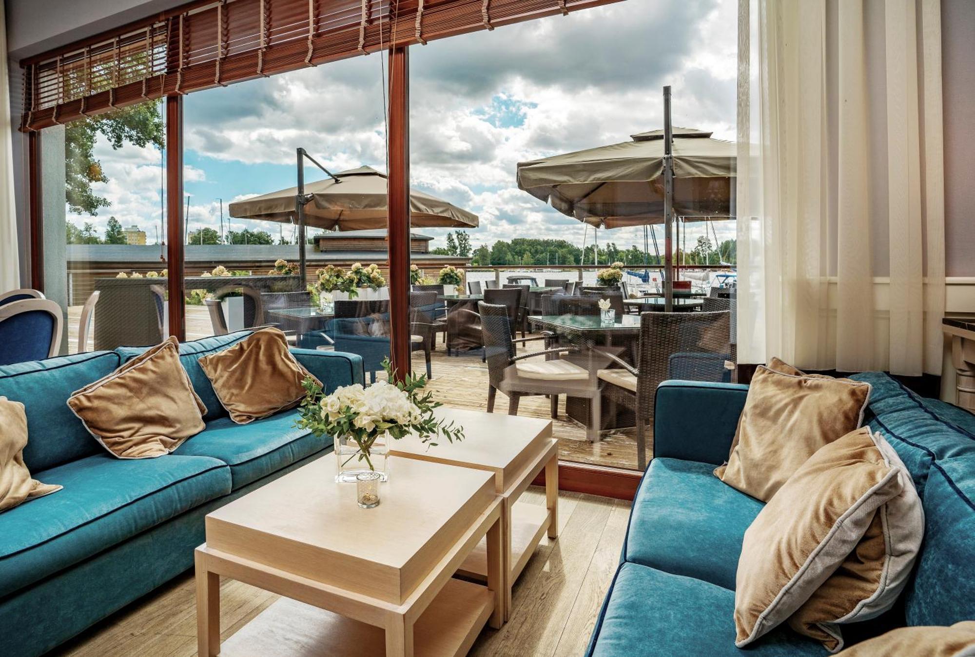 Tiffi Boutique Hotel Олщин Екстериор снимка