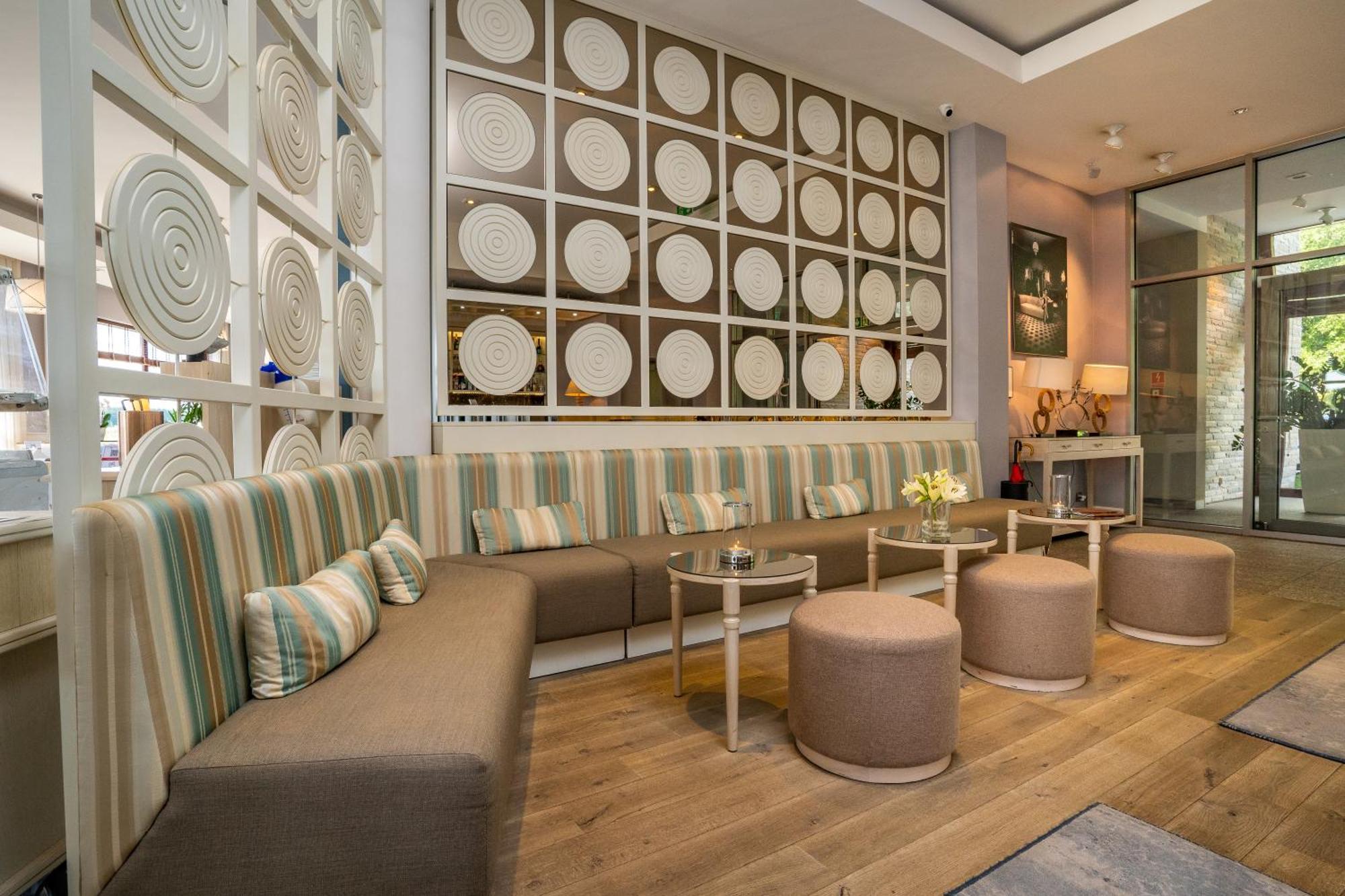 Tiffi Boutique Hotel Олщин Екстериор снимка
